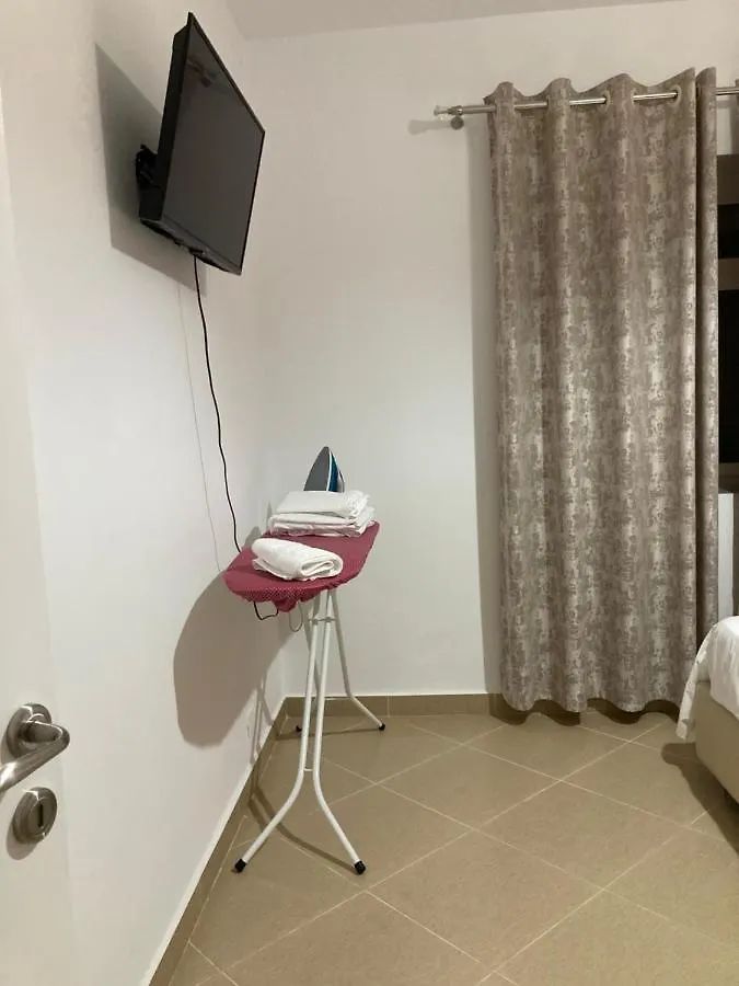 Homestay Eljos House Apartment Permet