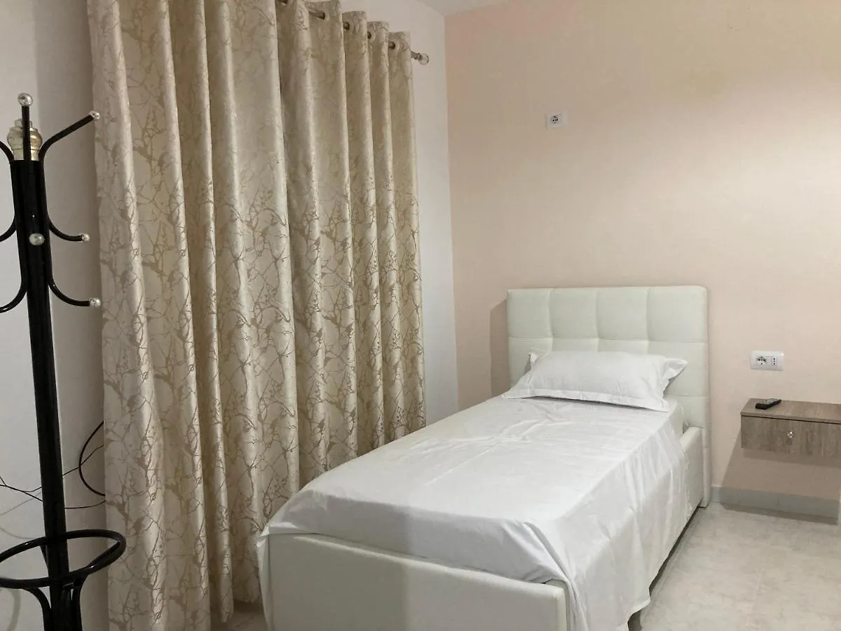 Eljos House Apartment Permet Homestay